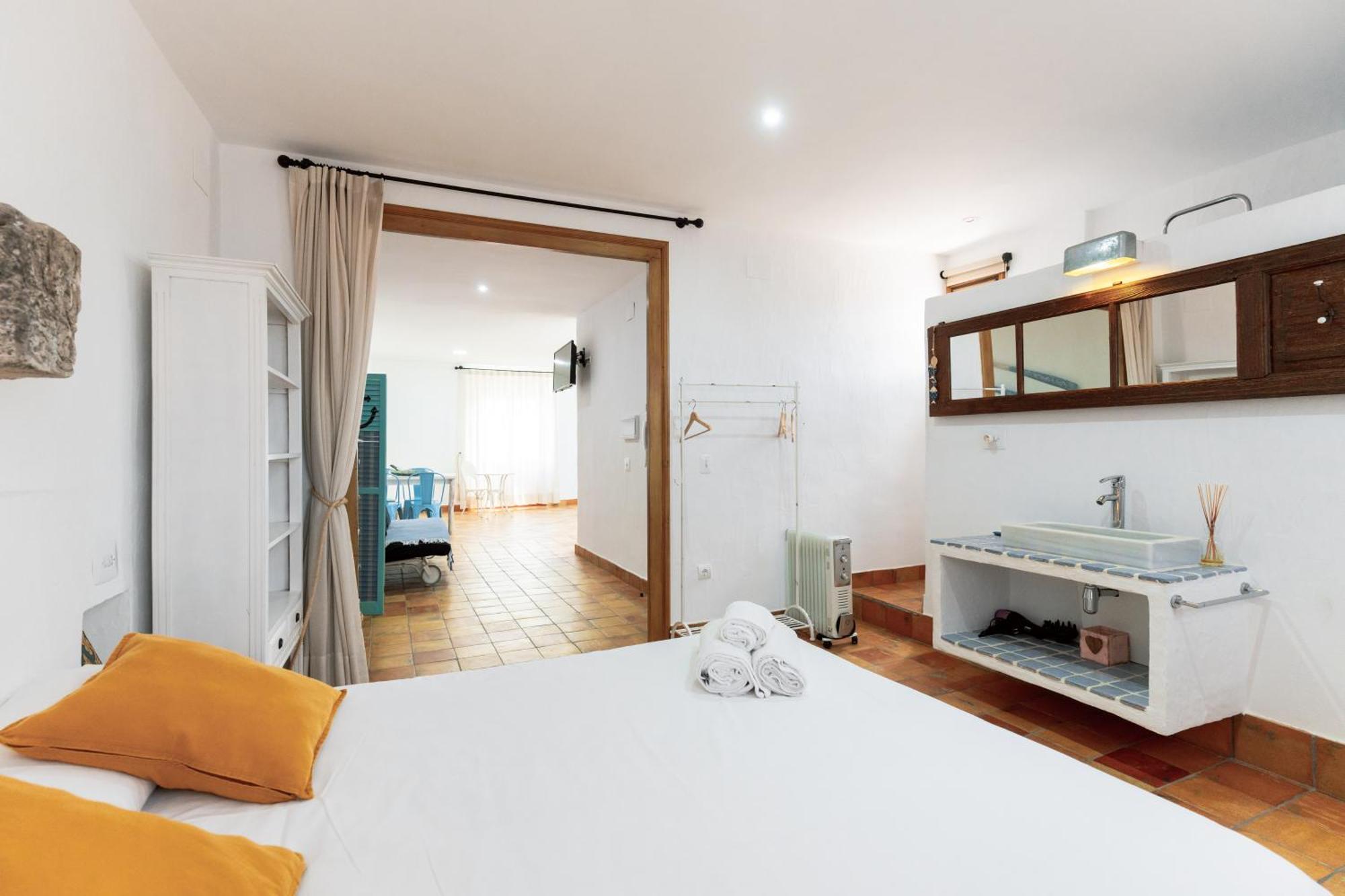 Origens III - Rustico Moderno Apartamento Эль-Перельо Экстерьер фото
